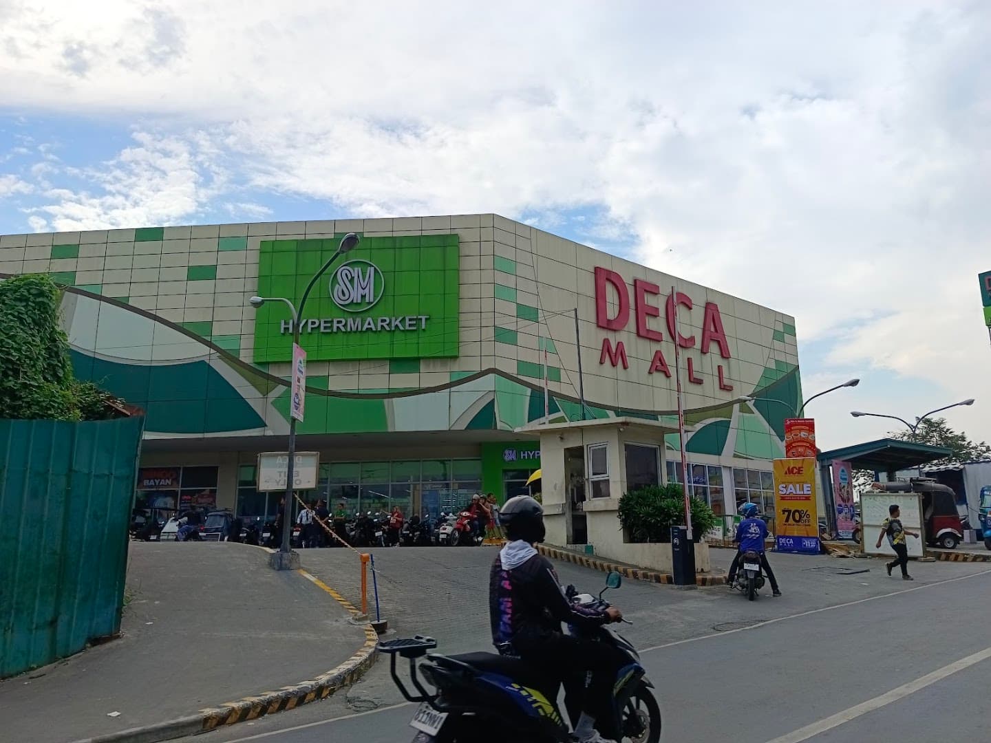 Deca Mall Tondo