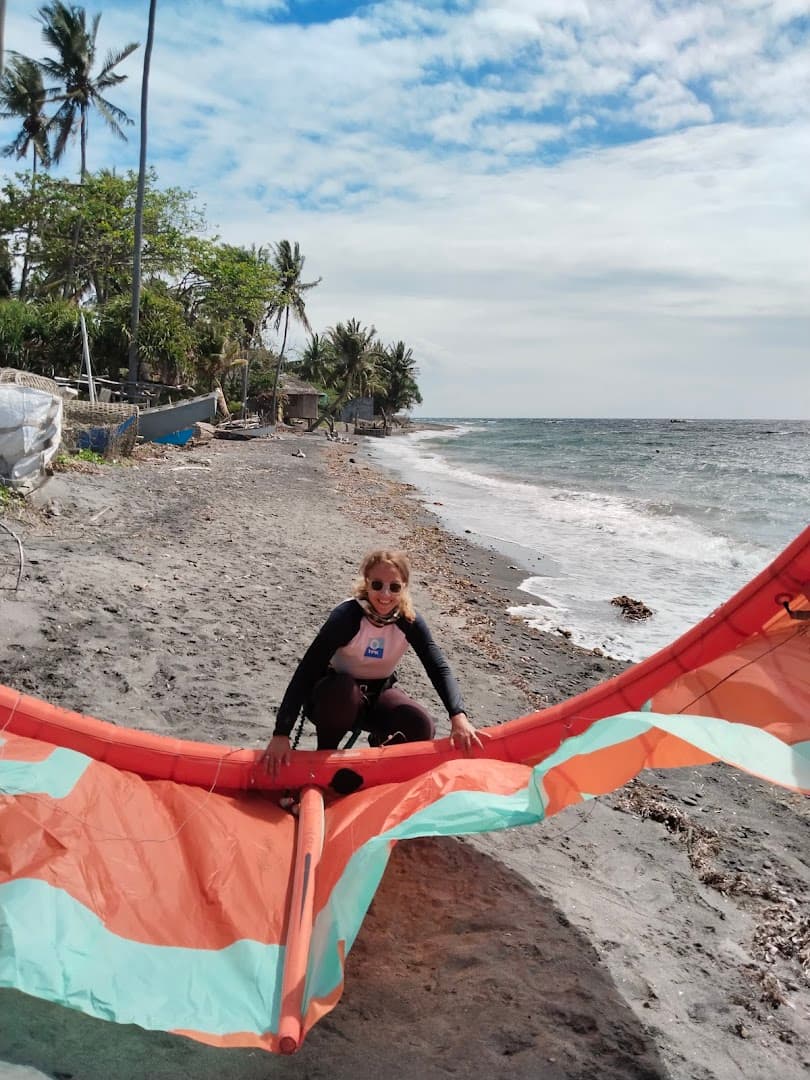 Zamboanguita Beach Court